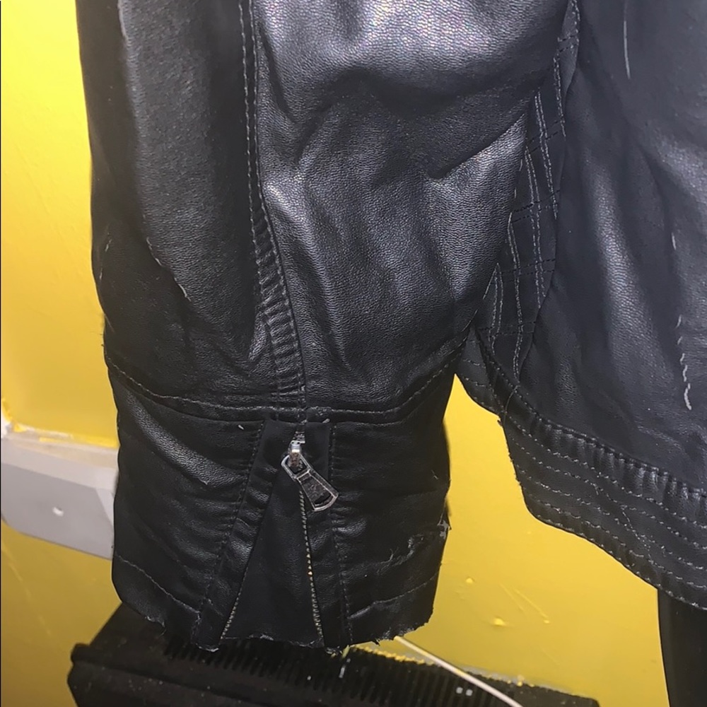 KC Collection Faux Leather Jacket - Picture 4 of 8
